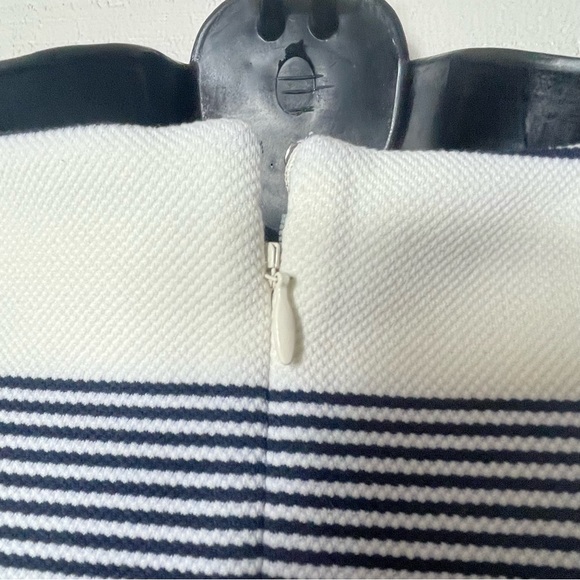 Talbots Striped Sheath Dress Ruffle Sleeve Navy and Cream Size 8 - Picture 6 of 9